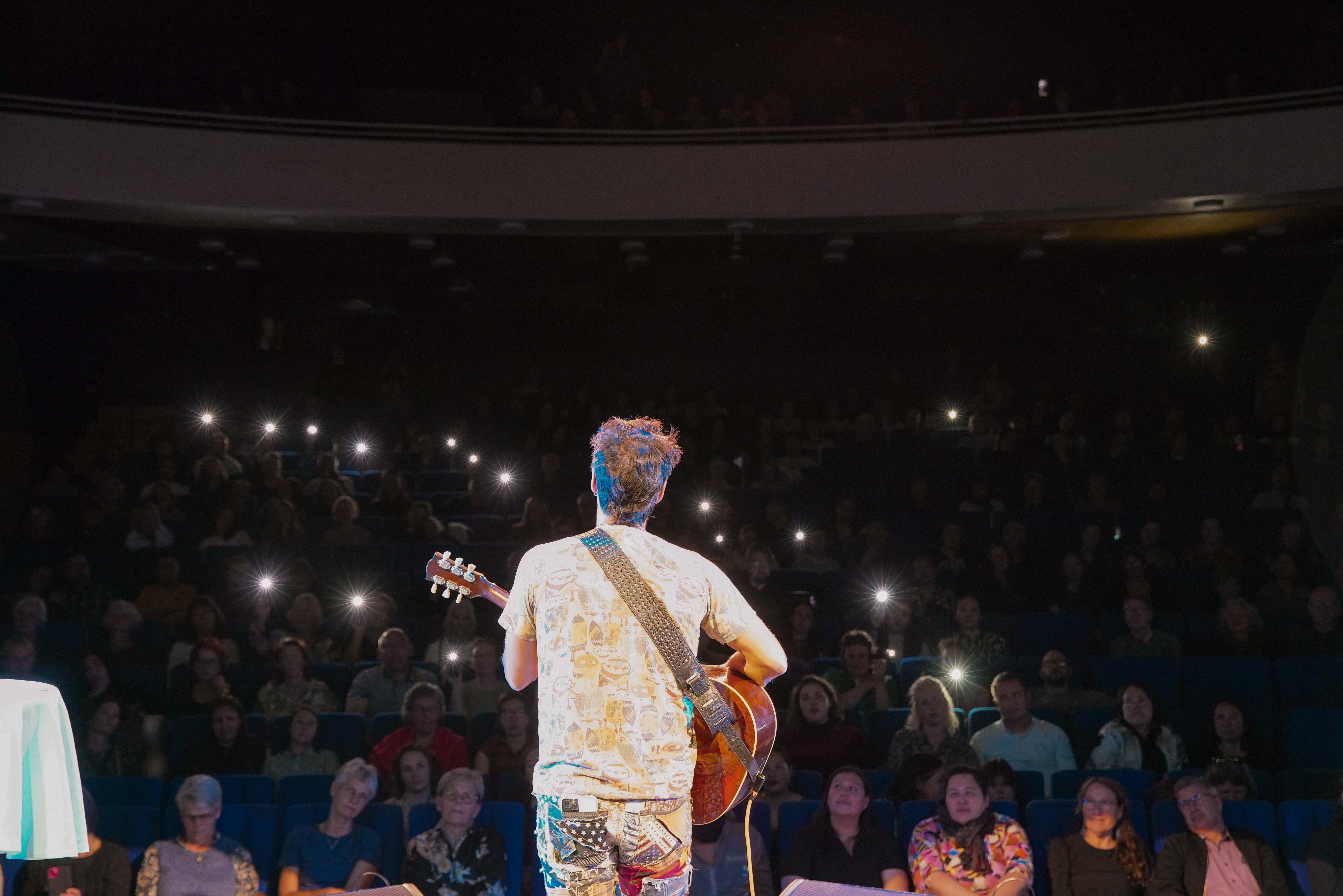 simon lynge koncert i hans lynge salen